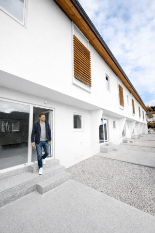 Rehabilitación de viviendas sociales y coworking en Covelo, Pontevedra